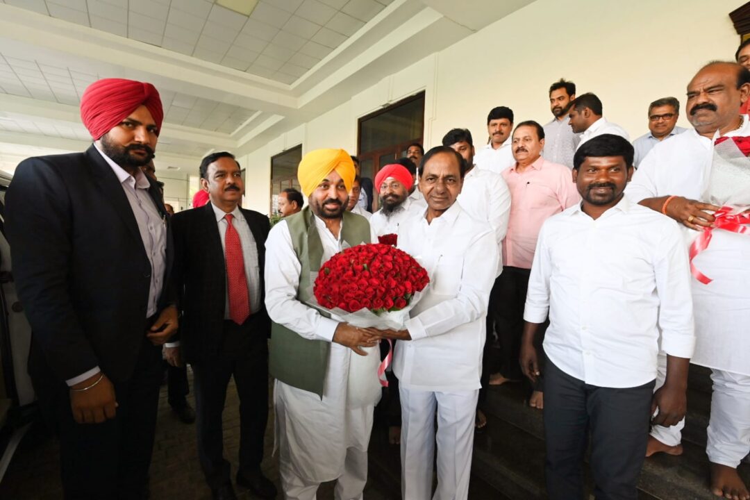 Bhagwant Mann Punjab CM meets KCR, discusses national politics