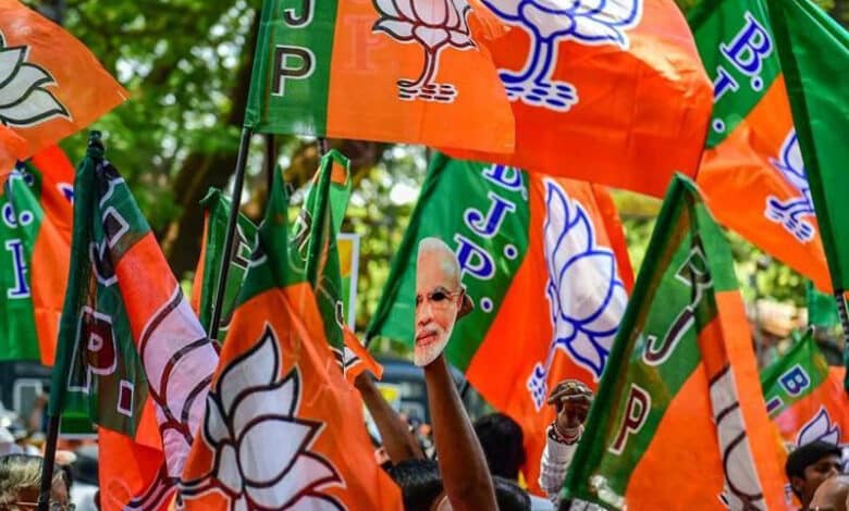 BJP FLAGS MP BJP, Cong move on from Assembly polls, get set for LS contest