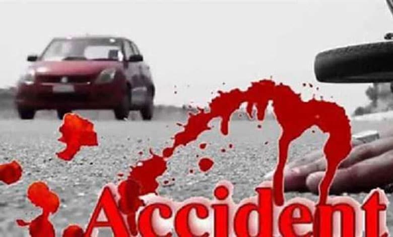 CARS ACCIDENT Tragic Turn of Events: Three Lives Lost in Hyderabad as Joyride Ends in Fatal Car Crash