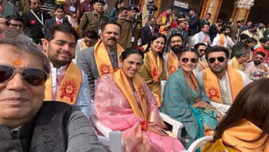 Alia-Ranbir, Vicky-Katrina pose for star-studded selfie with Subhash Ghai in Ayodhya