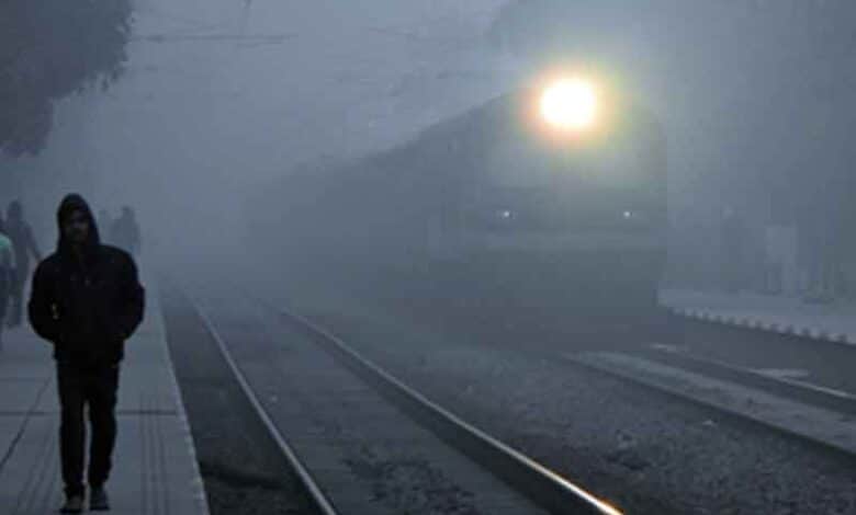 Delhi shivers at 3.9 minimum temp, dense fog delays 23 trains