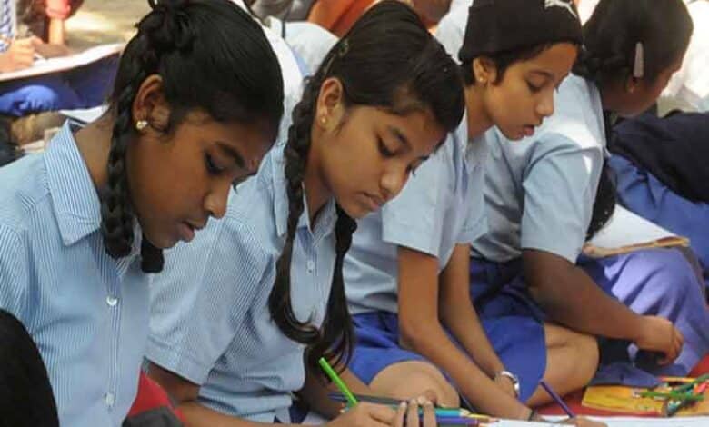 Conflict Between Patna DM and Education Department ACS Emerges Regarding School Closure