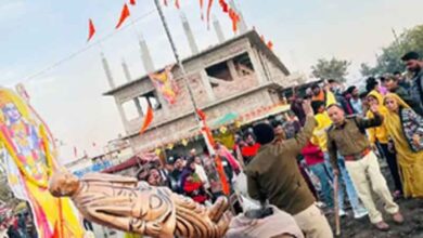 Confrontation erupts as two factions clash over the statue of Sardar Patel in Ujjain, Madhya Pradesh