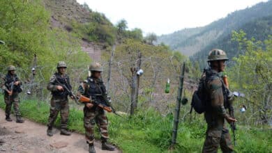 Pakistan Rangers violate ceasefire along int'l border in J&K