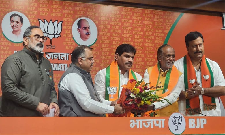 One more shock to BRS; Zaheerabad MP BB Patil joins BJP