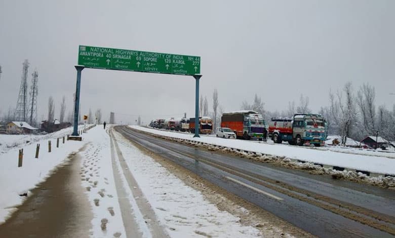 Traffic on Jammu-Srinagar highway suspended for 14 hours from Saturday