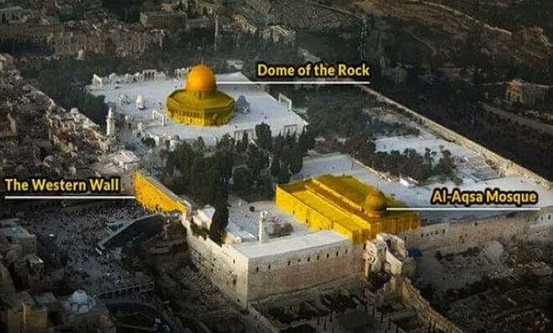 Number of worshippers allowed into Al-Aqsa for Ramadan 'same as before': Israel