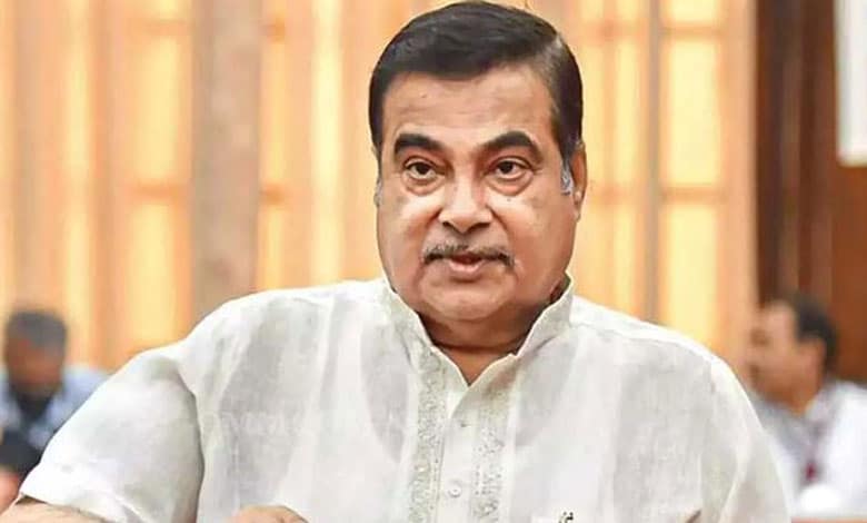 LS polls: Union Minister Nitin Gadkari files nomination from Nagpur seat