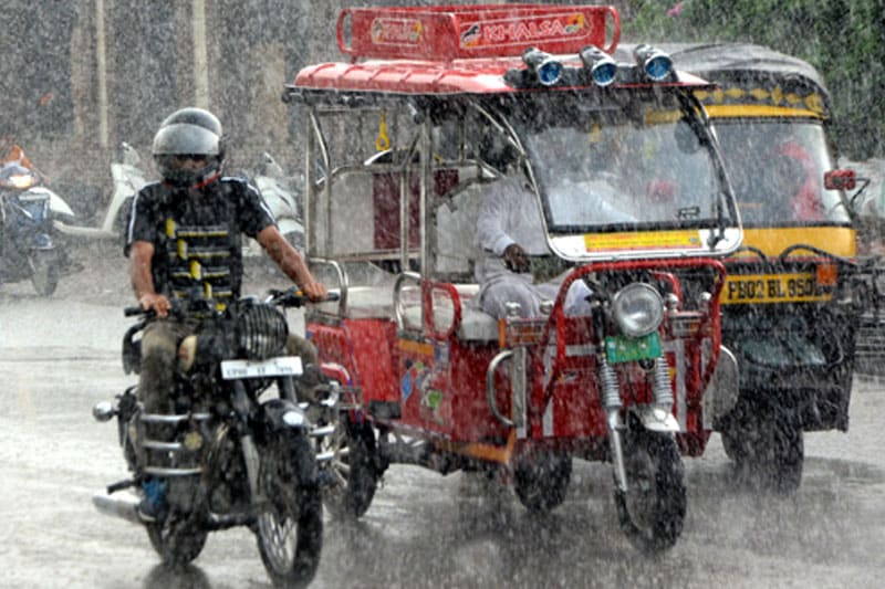 Hailstorm with thunderstorm & gusty winds likely in Telangana on Mar 18