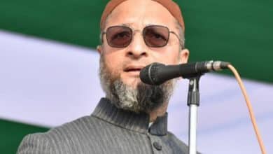 AIMIM leader Owaisi declares support for VBA chief Prakash Ambedkar in Akola