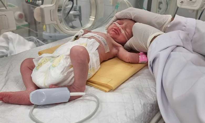 A Palestinian baby in Gaza is born an orphan in an urgent cesarean section after an Israeli strike