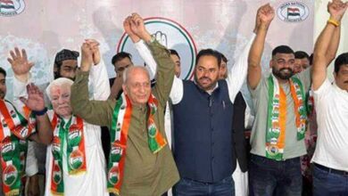 Kashmiri Pandit outfit merges with Congress in Jammu