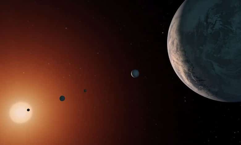 NASA Discovers Earth-Like Planet That Gleams Similar to Moon