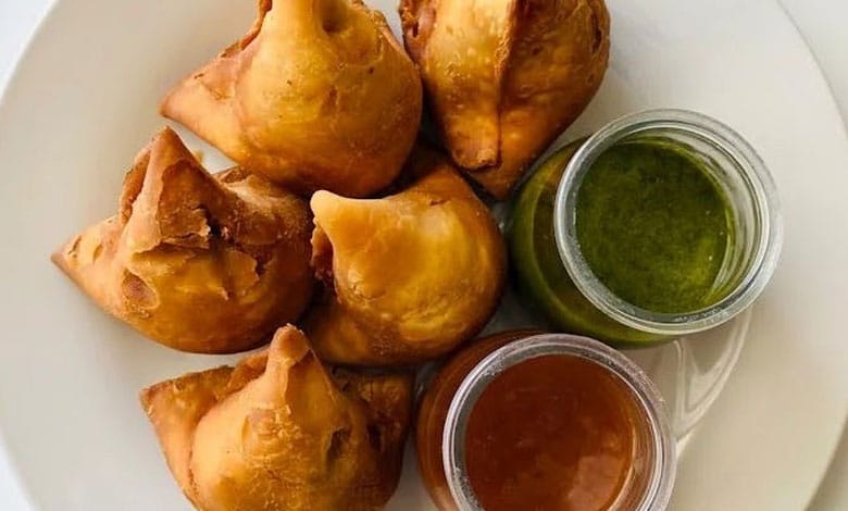 Condoms, Gutkha, Stones Found in Samosas; Five Booked