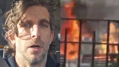 Live video of man who set himself on fire outside court proves challenging for news organisations: Video