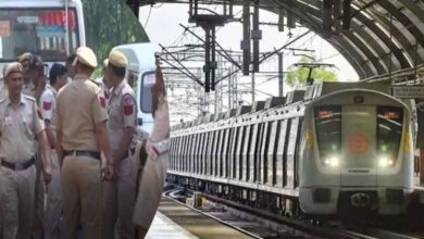 AAP protest: Entry and exit at ITO metro station closed