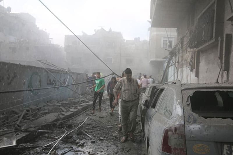 Israeli bombardment in Gaza kills 31