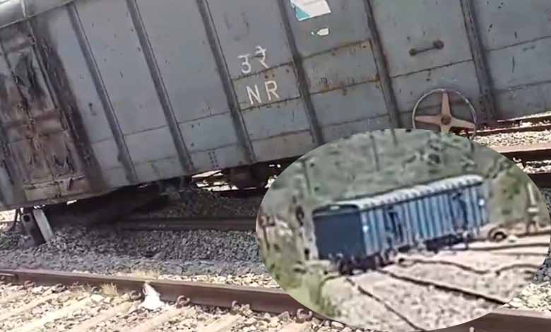 Goods train wagon derails in Jammu: Video