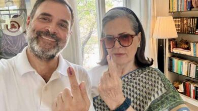 Lok Sabha polls: Sonia, Rahul cast vote in New Delhi constituency