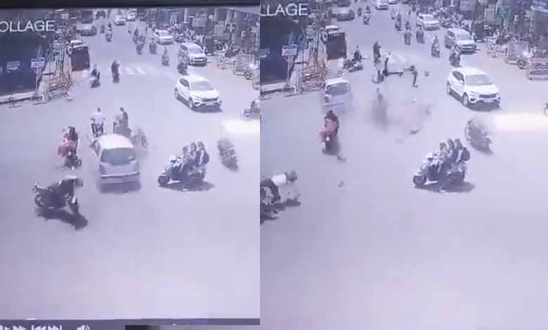 Shocking Live CCTV Footage: Horrific Road Accident, 3 Killed on the Spot