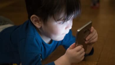 89 pc Indian mothers concerned about kids' screen time