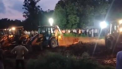 Three-year-old girl falls into borewell in MP's Singrauli district, rescue operation on