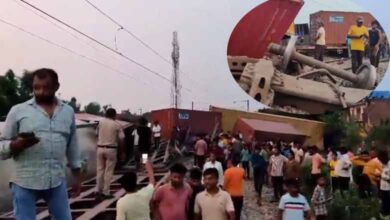 7 wagons of freight train derails in UP's Amroha: Video