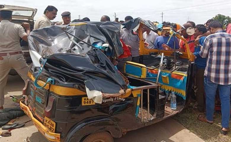 Three killed in road accident in Bidar