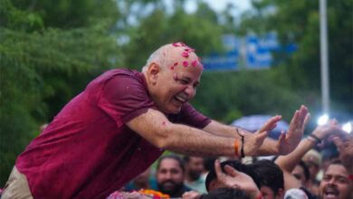 Breaking News | Manish Sisodia walks out of Tihar jail after 17 months