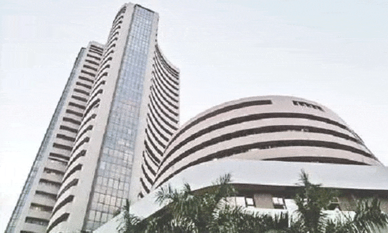 Sensex, Nifty end flat, IT and PSU bank shares shine