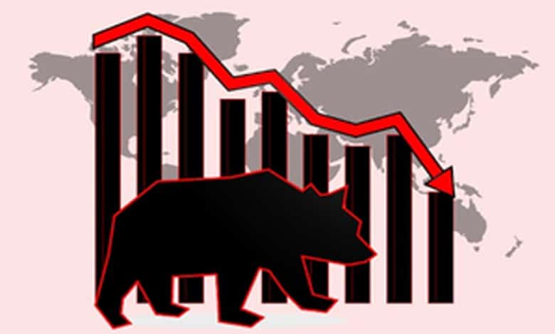 Sensex trades lower on negative global cues