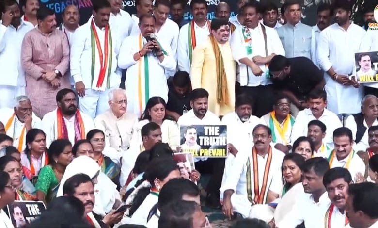 Telangana News | Congress, CM, Ministers hold protest demanding JPC probe into Adani issue: Video