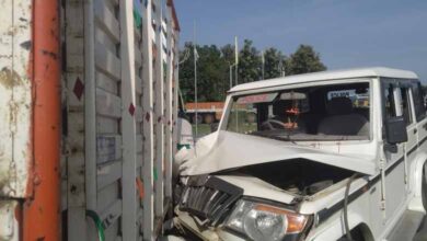 Narrow escape for Andhra minister as escort vehicle meets with accident