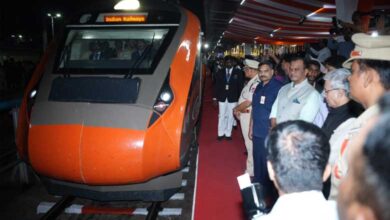 Telangana Guv & Union Minister K Reddy welcome Nagpur-Secunderabad Vande Bharat train