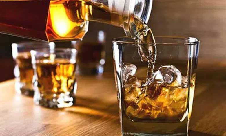 Telangana News | Confusion Over Liquor-Carrying Rules Continues to Trouble Air Travelers in Telangana