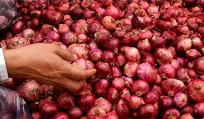 Maharashtra CM Eknath Shinde takes firm steps against onion hoarding amid rising prices.