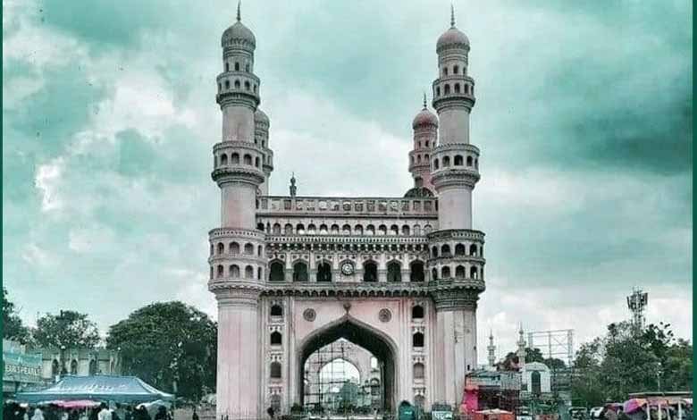 CHARMINAR 1 Top 6 Historic Sites to Visit in Hyderabad