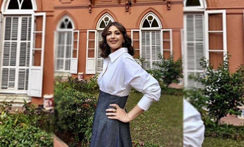 Sonali Bendre is in ‘college again’