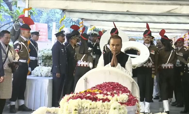 12 15 Leaders and Foreign Dignitaries Pay Final Respects to Former Prime Minister Manmohan Singh at Nigambodh Ghat