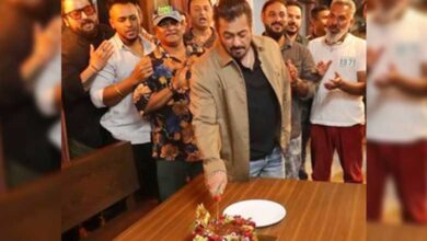 Salman Khan Hosts Intimate Birthday Celebration Amidst Sikandar Movie