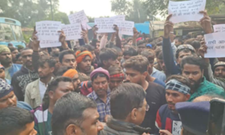 Public outrage in Jharkhand's Giridih over murder, police station gheraoed