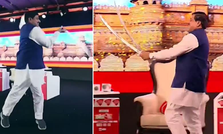 Madhya Pradesh CM Performs Lathbazi and Talwarbazi on Aaj Tak, Faces Backlash: Video