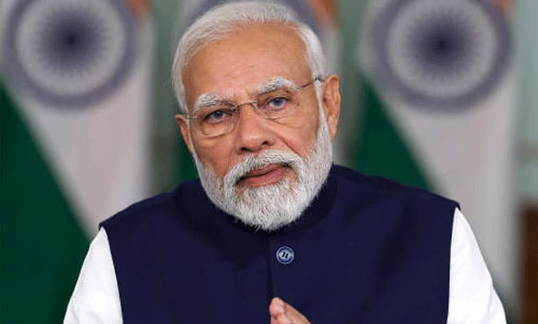 Mumbai police receive message threatening attempt on PM Modi's life