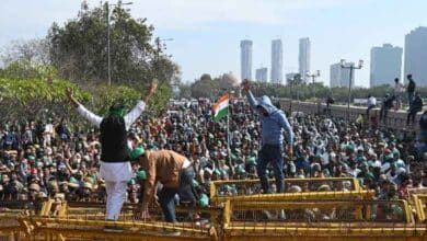 UP farmers attempt to march to Delhi, stopped at Noida