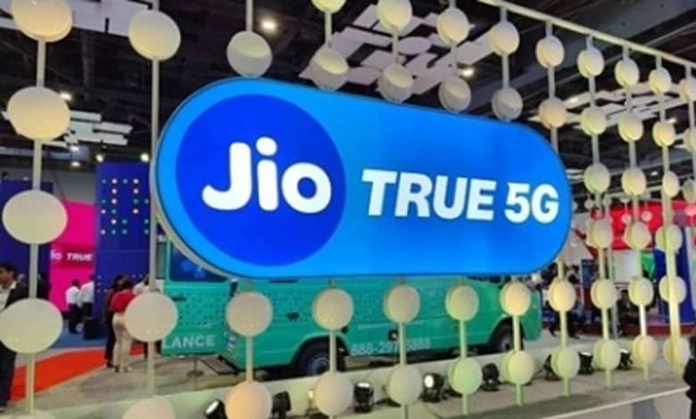 Reliance Jio loses over 1.6 crore subscribers in four months