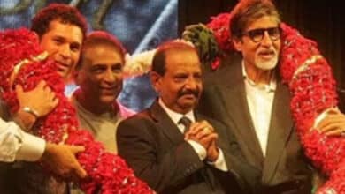 Big B makes numerical slip-up by underestimating Gavaskar's age by 10 years, corrects it later