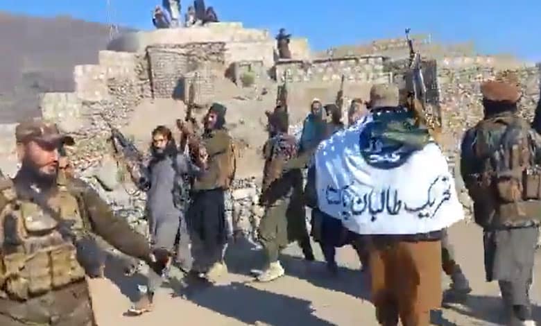 Pakistani Taliban Releases Video Claiming to Capture Pakistani Check Post Near Afghanistan Border