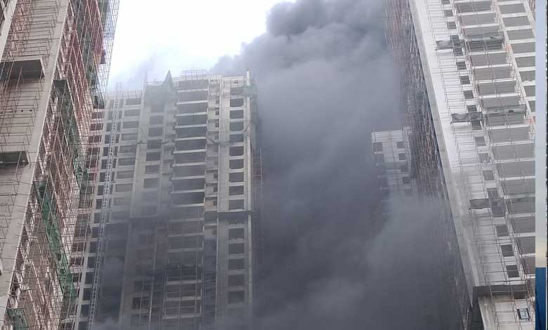 3 3 Hyderabad: Major Fire Breaks Out at Under-Construction Building in Kokapet