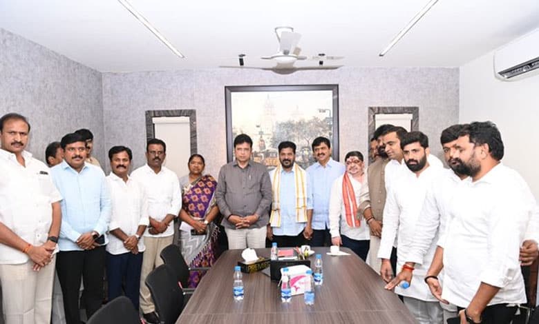 Congress Leaders, Ministers, and MLAs Meet CM Revanth Reddy to Extend New Year Greetings