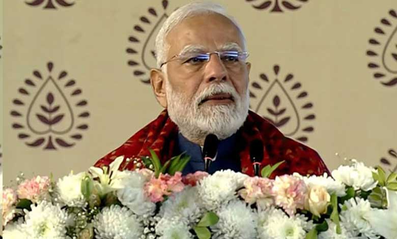 PM Modi Criticizes Kejriwal Over Corruption and Emphasizes Affordable Housing for All